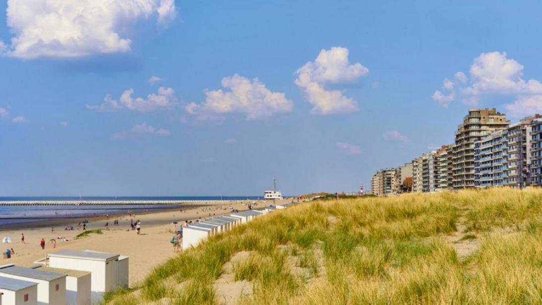 Dolce Vita - Zonnig Familie Appartement Met Garagebox Nieuwpoort Exterior foto